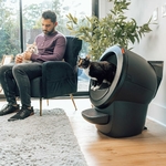 Litière automatique Litter-Robot 4 noire design moderne avec bac autonettoyant pour chats