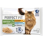 Vue d’ensemble 52 sachets fraîcheur pâtée premium chat âgé dans cuisine élégante