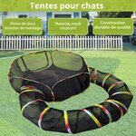 Accessoire chat pliable avec tente et tunnel reliés par fermeture éclair.