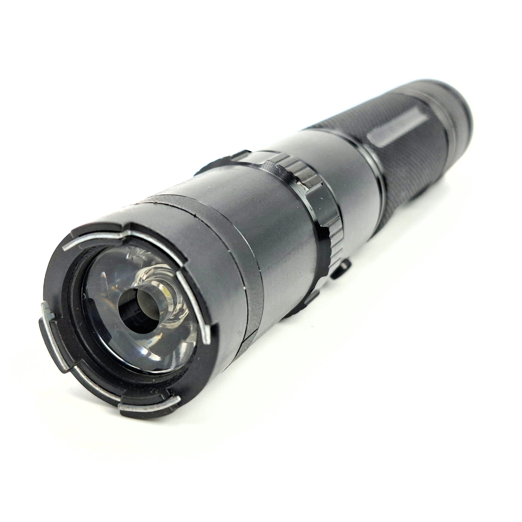 Lampe taser puissante 2.8 millions de volts K82
