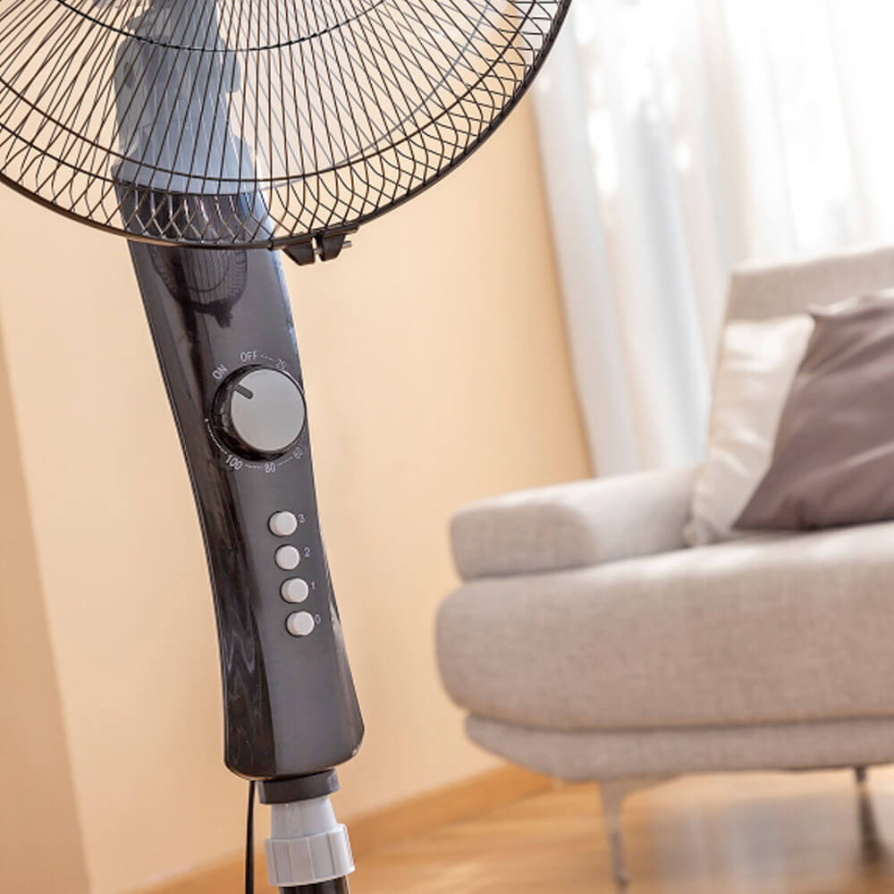 Ventilateur sur pied Innovagoods noir