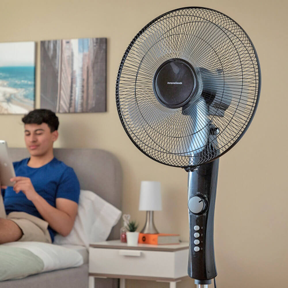 Ventilateur sur pied Innovagoods noir