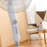 Ventilateur sur pied blanc Innovagoods