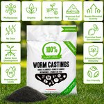 Sachet de vermicompost Baltic Worm sur lherbe, avec pictogrammes de ses atouts pour le sol et les plantes