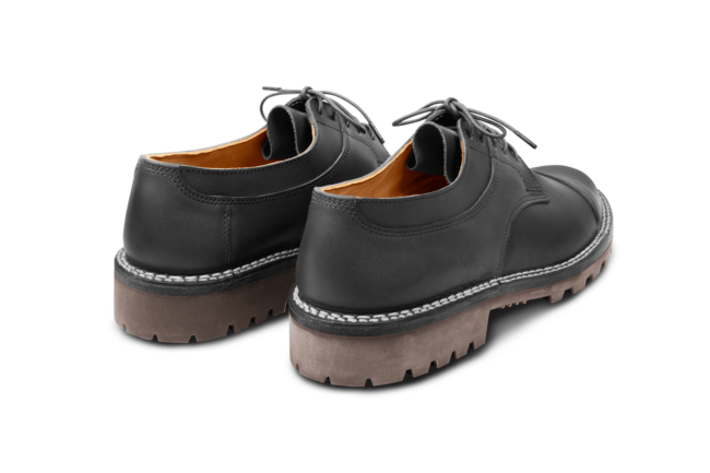 101_01couturebeige_3_4ARRIERE_NOIR-650x433