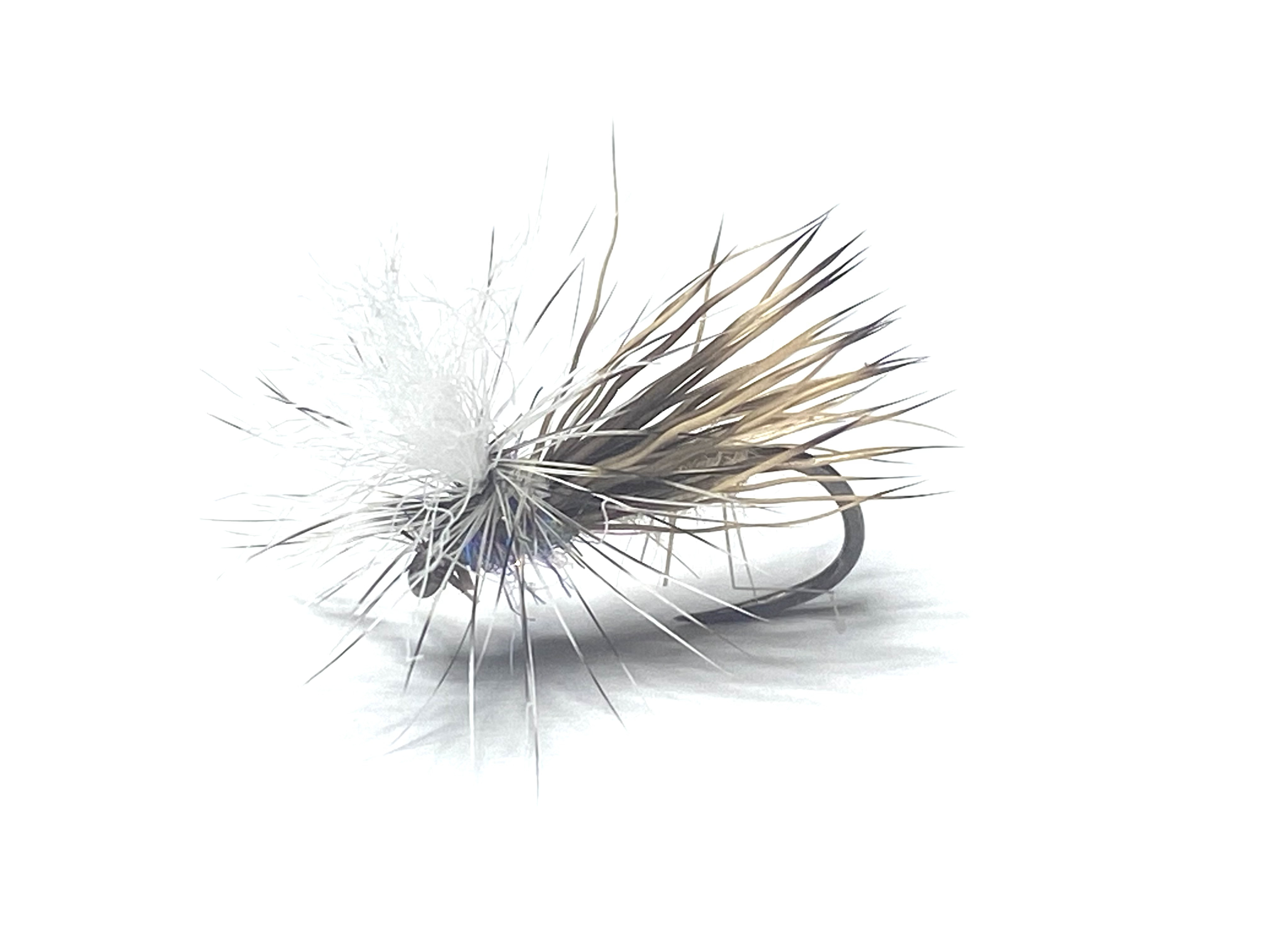Mouche sèche parachute Tavanás blanc – montage pêche à la mouche