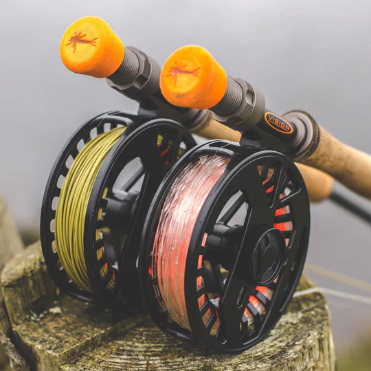 Guide complet : comment choisir la soie de pêche à la mouche idéale pour vos sorties en rivière