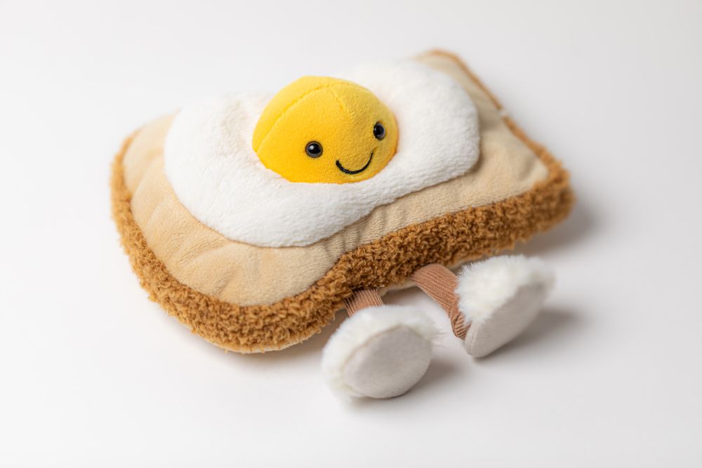 A2EGGT-Amuseables-Egglantine-Egg-On-Toast-Neutral-Detail-Shot-1