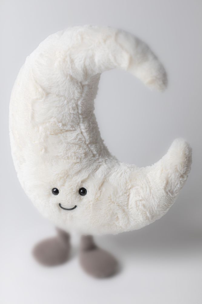A2MOONN-Amuseables-Moon-Neutral-Detail-Shot-5 (1)
