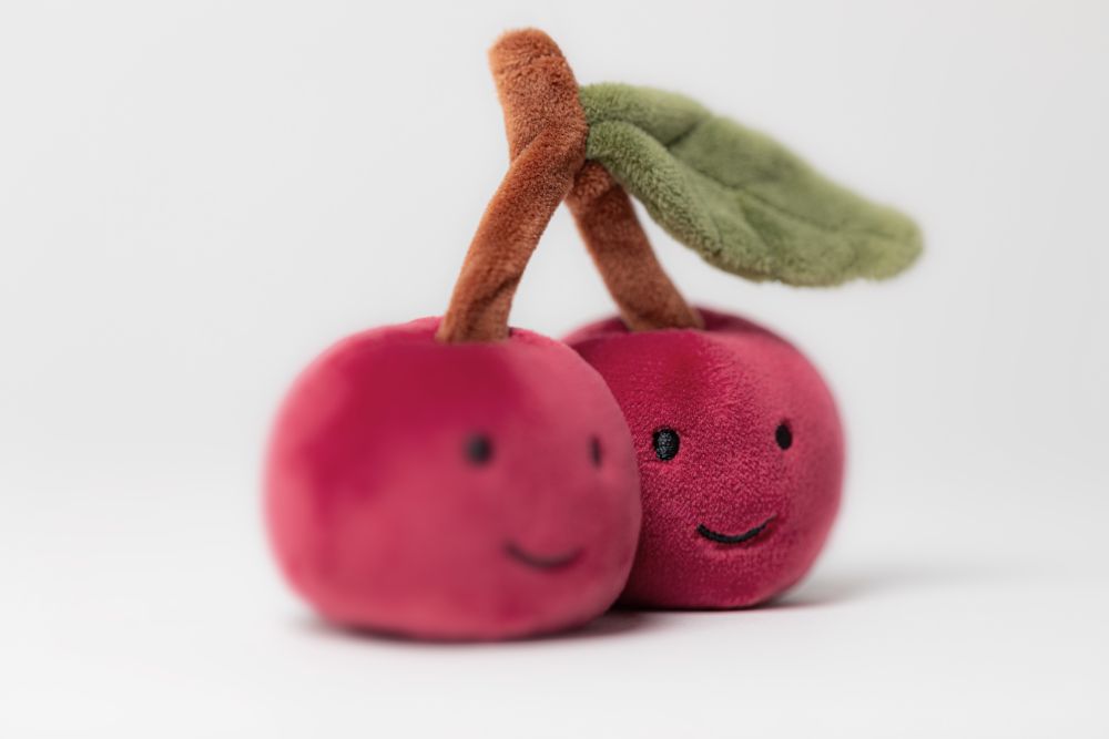 FABF6C-Fabulous-Fruit-Cherry-Neutral-Detail-Shot-1