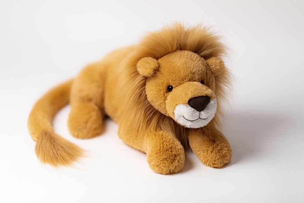 LOU4L-Louie-Lion-Little-Neutral-Detail-Shot-3