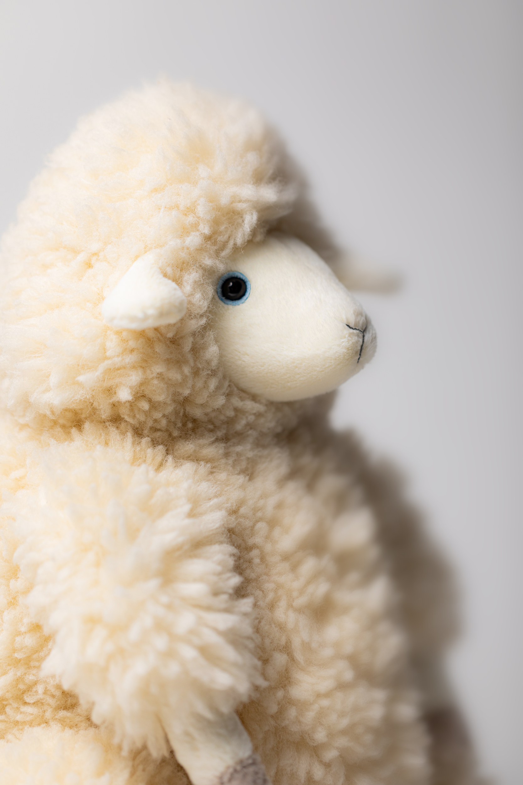 B2SH-Bibbly-Bobbly-Sheep-Neutral-Detail-Shot-2