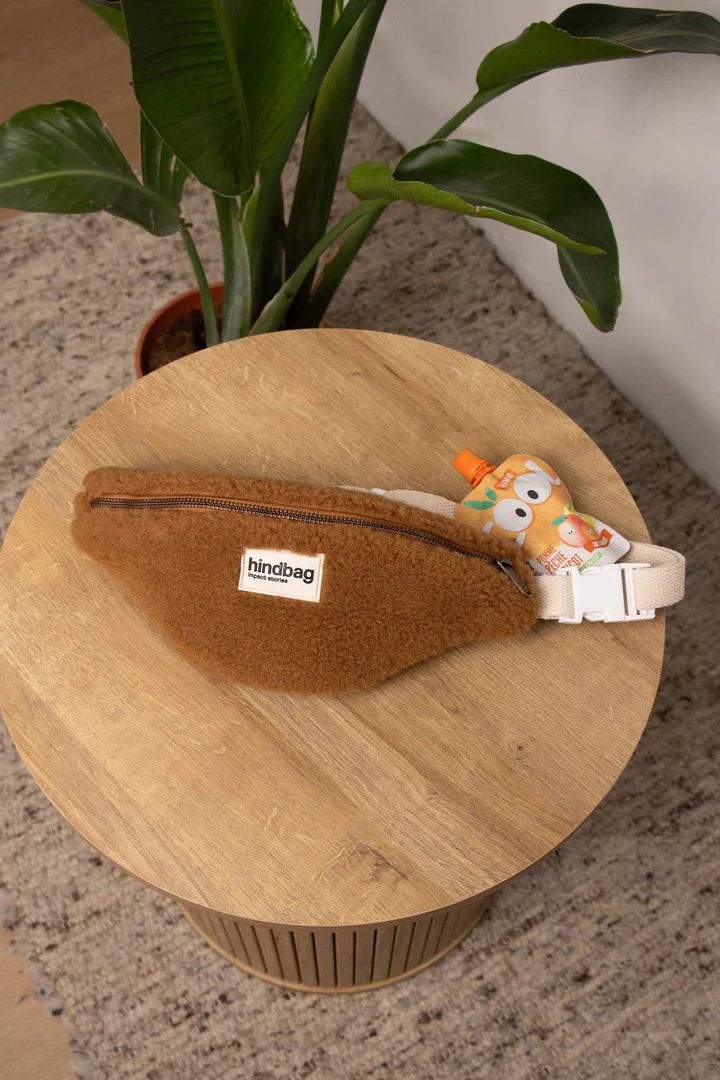 banane-augustin-teddy-brun--ambiance-hindbag_1_720x