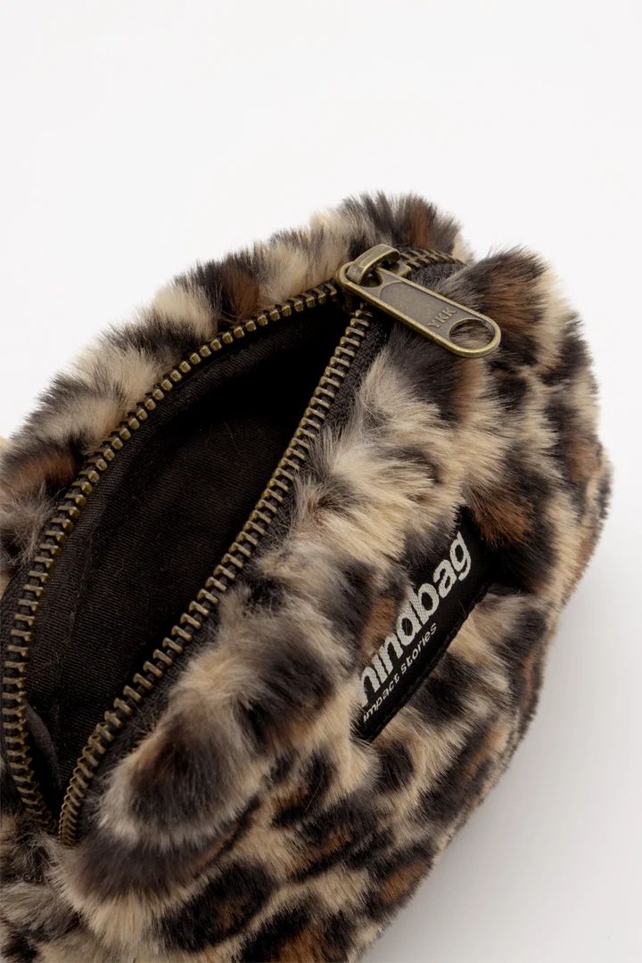 poprte-monnaie-lili-leopard-interieur-packshot-hindbag_953b1a49-f62d-45ba-ae0a-31183f1d6f74_720x