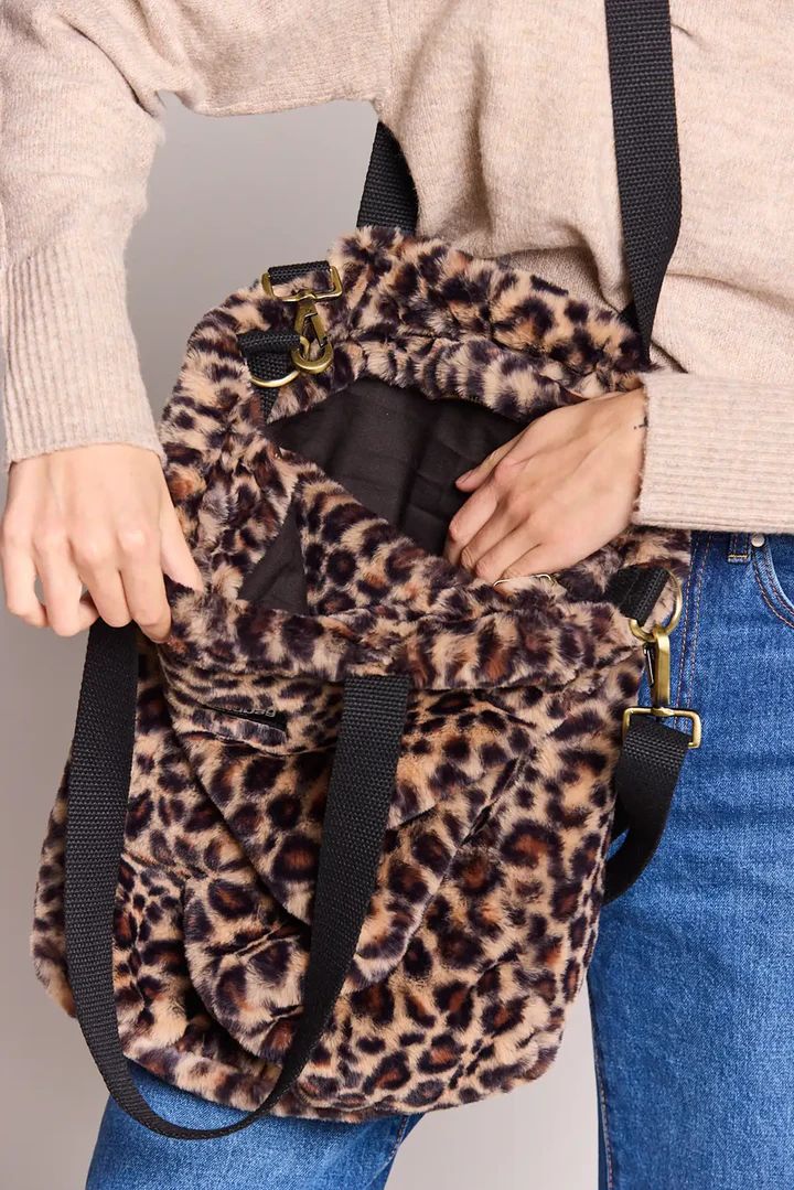 sac-cabas-paul-leopard-03-interieur-hindbag_720x