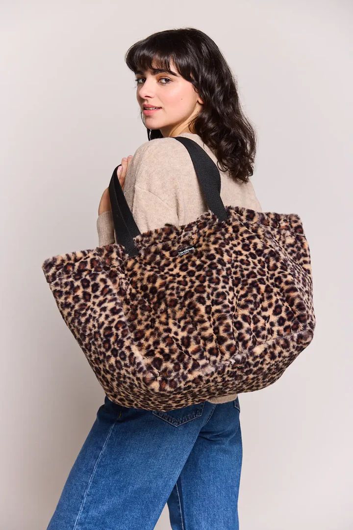 sac-cabas-claude-leopard-02-hindbag_0294ae6c-8035-4917-bb08-6318be00d904_720x