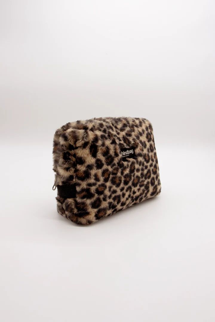 trousse-leon-leopard-cote-packshot-hindbag_720x