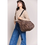 sac-cabas-claude-leopard-01-hindbag_720x