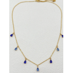 Collier Amalfi : petits ornements facettés en forme de goutte, espacés sur la chaîne