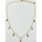 Collier Amalfi : petits ornements facettés en forme de goutte, espacés sur la chaîne