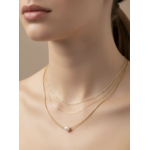Collier Bianca : Composition à trois rangs avec détail rond blanc sur le rang inférieur