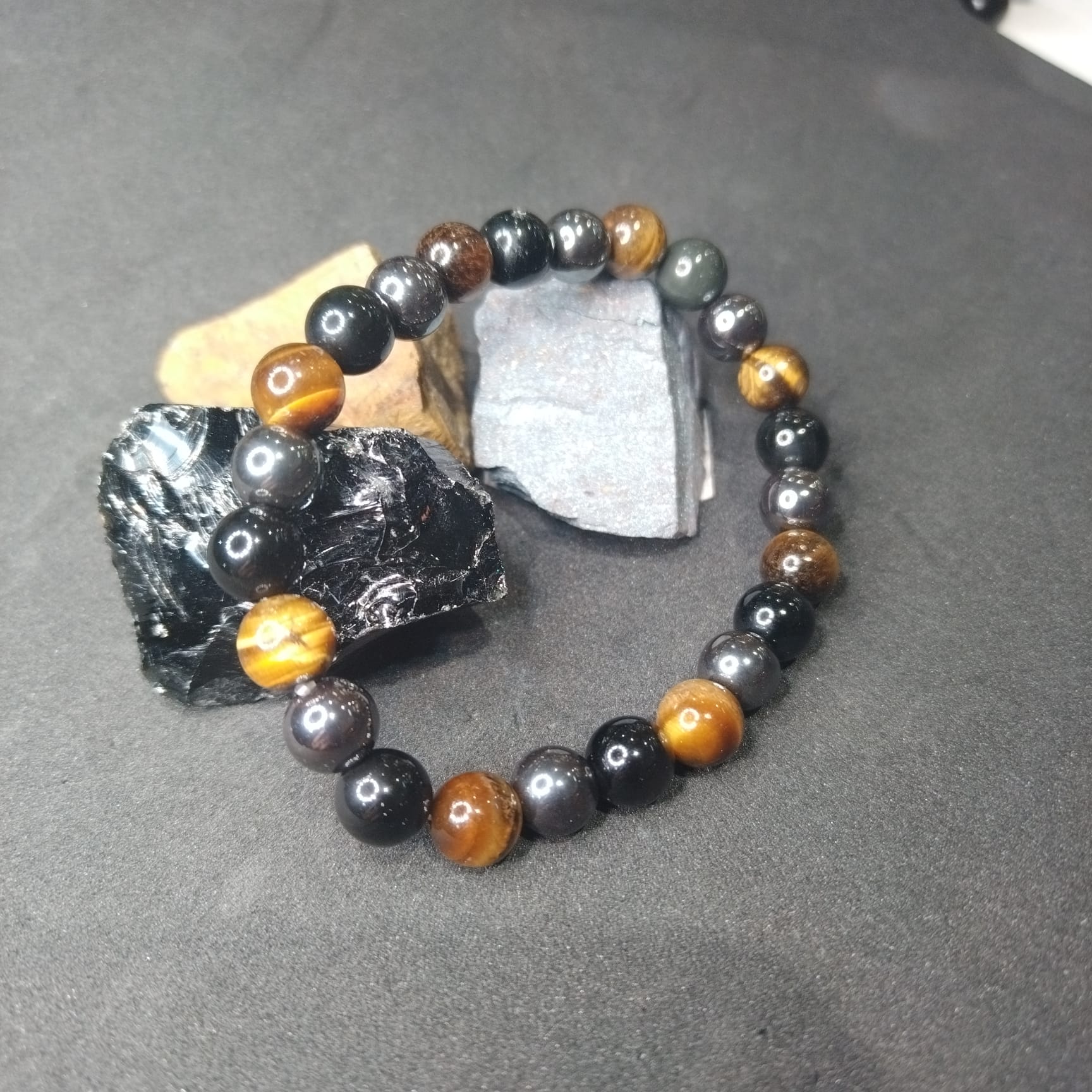 bracelet-creation-te-ora-protection-ancrage-litho-lithothérapie-oeil-tigre-hematite-osbidienne-3