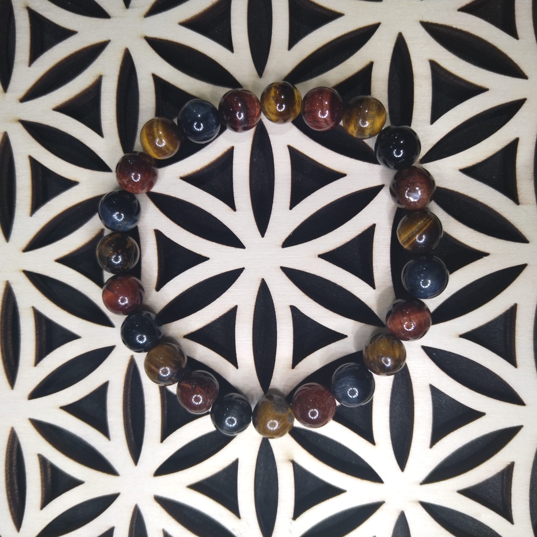 bracelet-creation-te-ora-protection-soutien-litho-lithothérapie-oeil-tigre-taureau-faucon-1