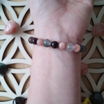 bracelet-année-1-2026-chemin-de-vie-année-personnelle-numérologie-lithotherapie-creation-personnalisée-teora-8mm-perles-héliotrope-pierre-de-soleil-grenat-3