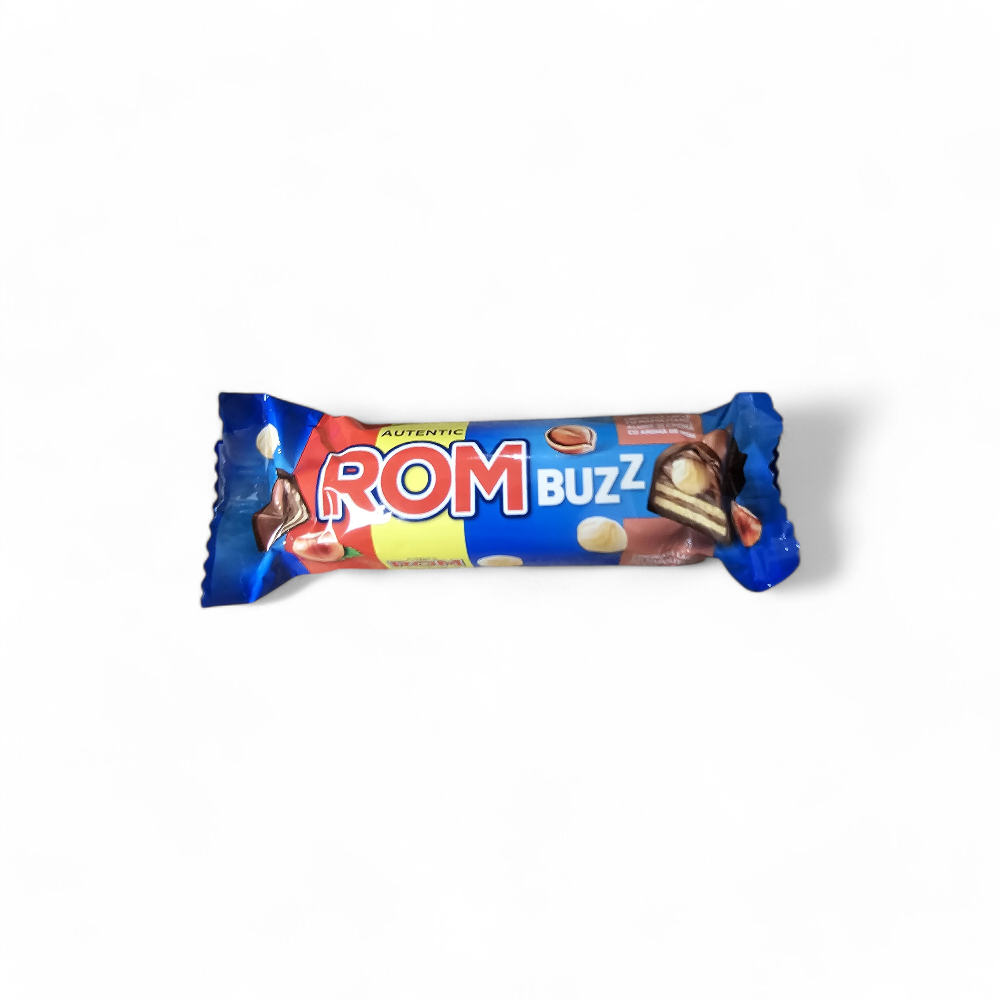 Rom buzz ciocolată lapte cu napolitană alune și cremă cu aromă de rom