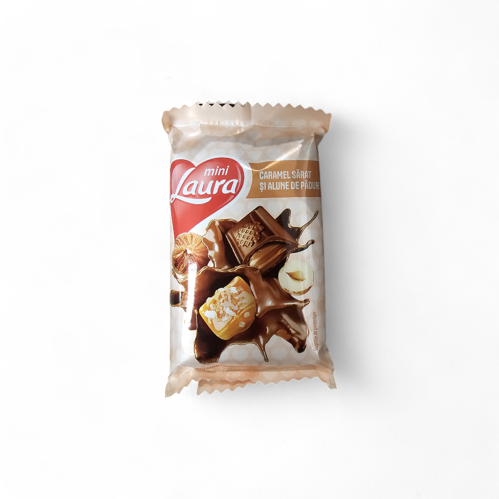 Mini Laura caramel sărat şi alune de pădure