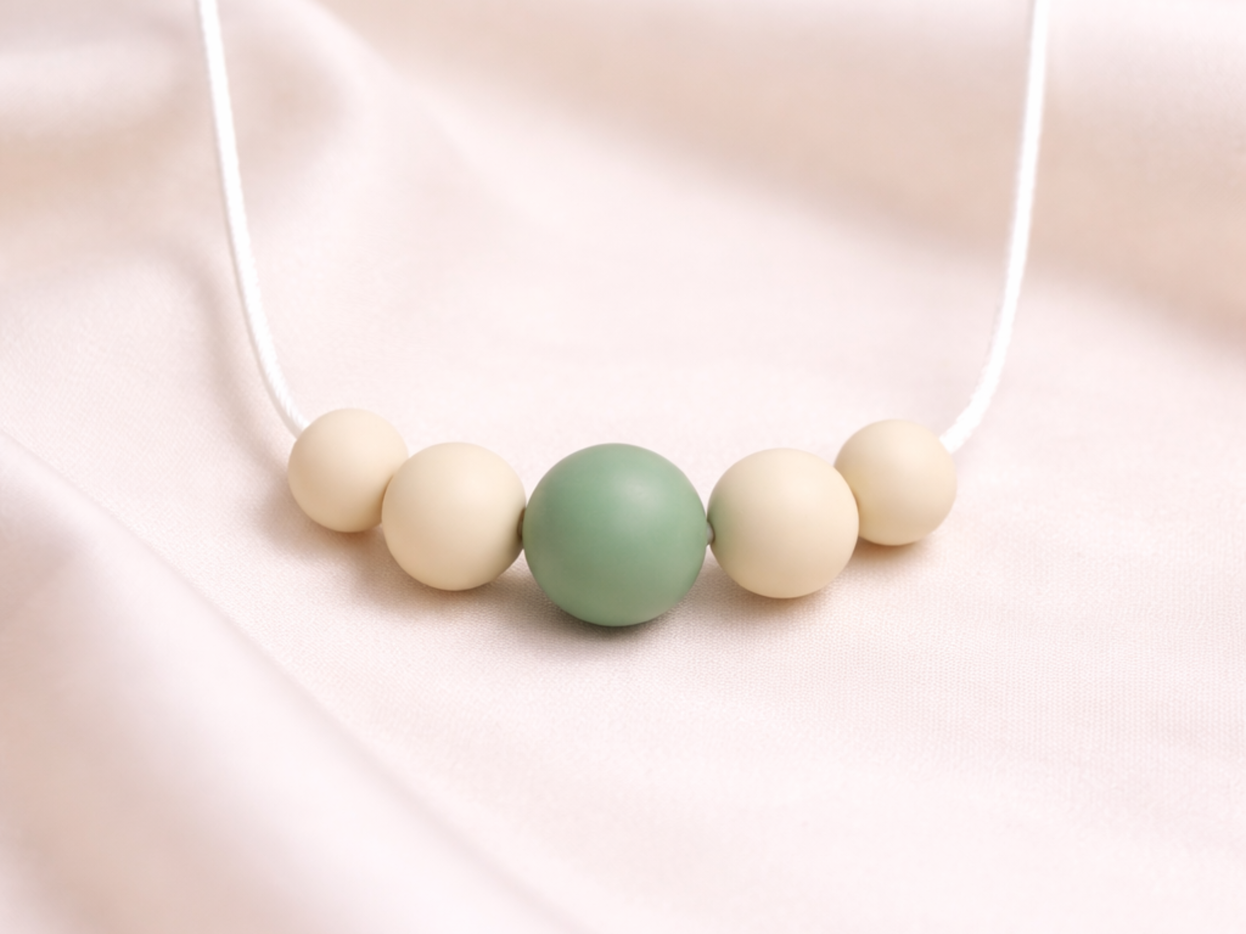 Collier silicone femme perle démotion Chance Vert sauge