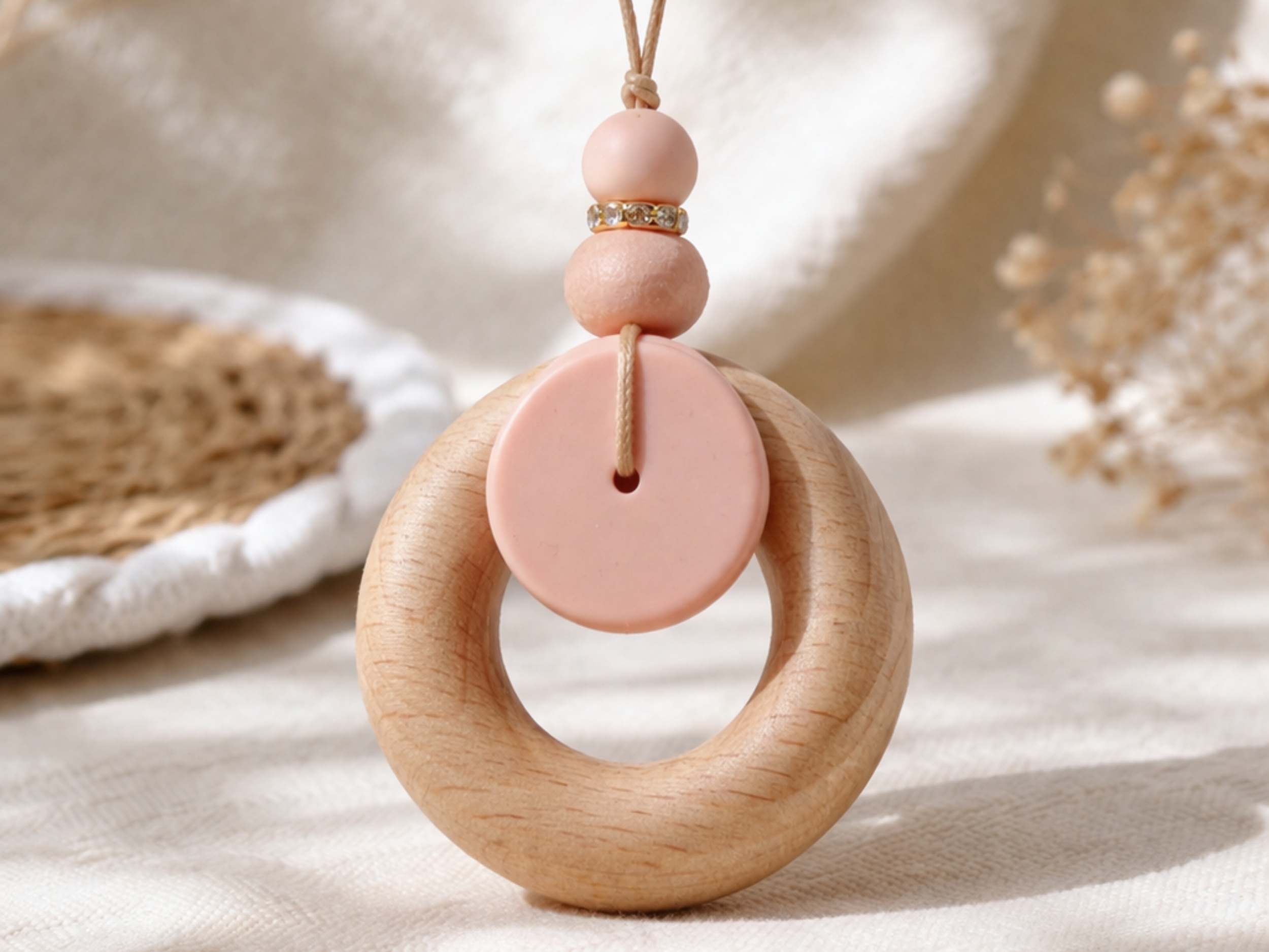 Collier femme silicone et bois tendance Solène rose | Majolieperle