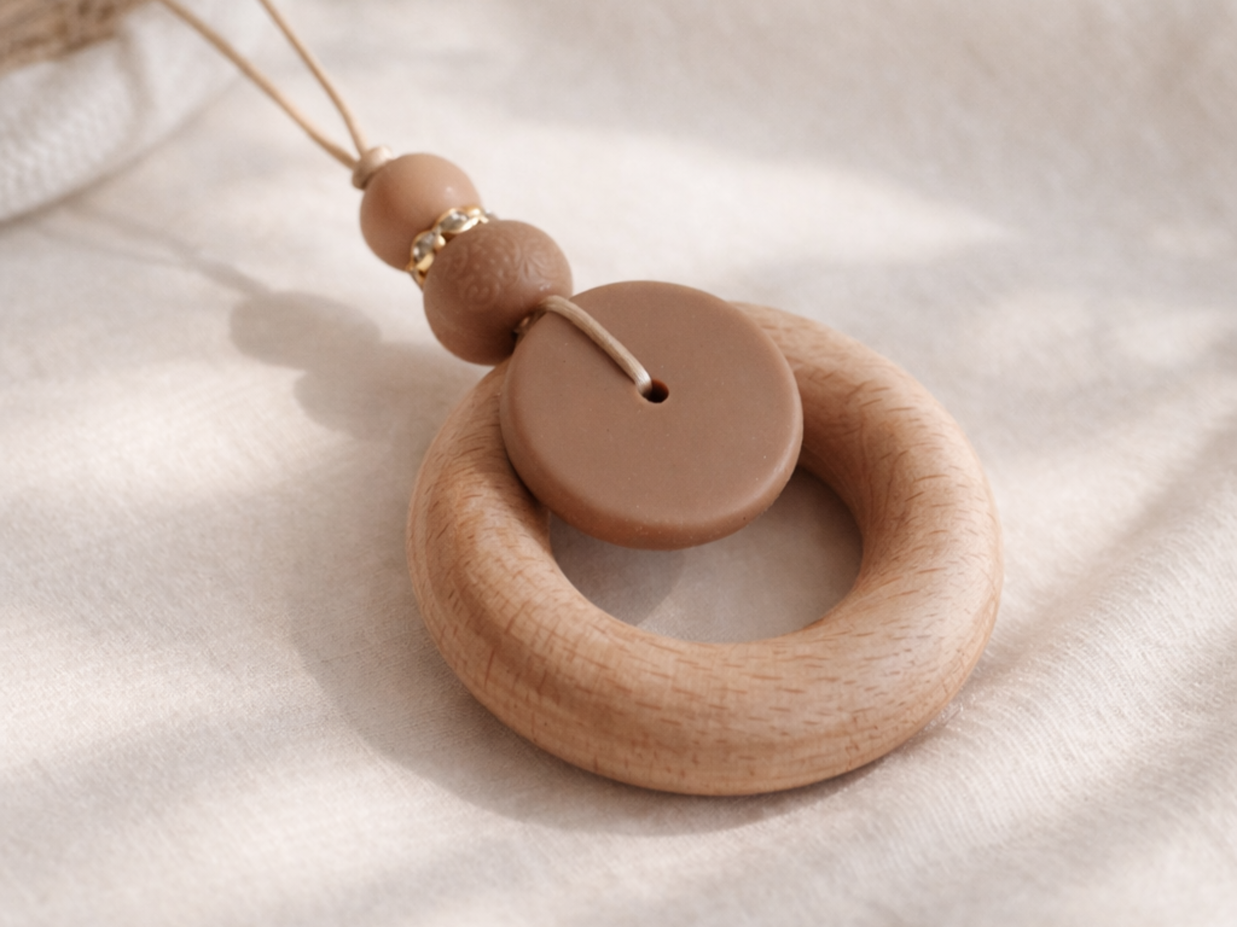 Collier femme silicone et  bois élégant Solène chocolat | Majolieperle