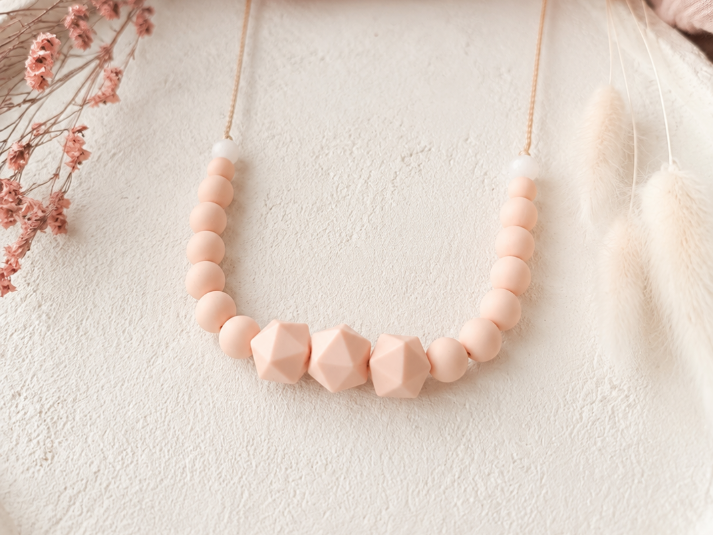 collier-femme-silicone-peche-alba