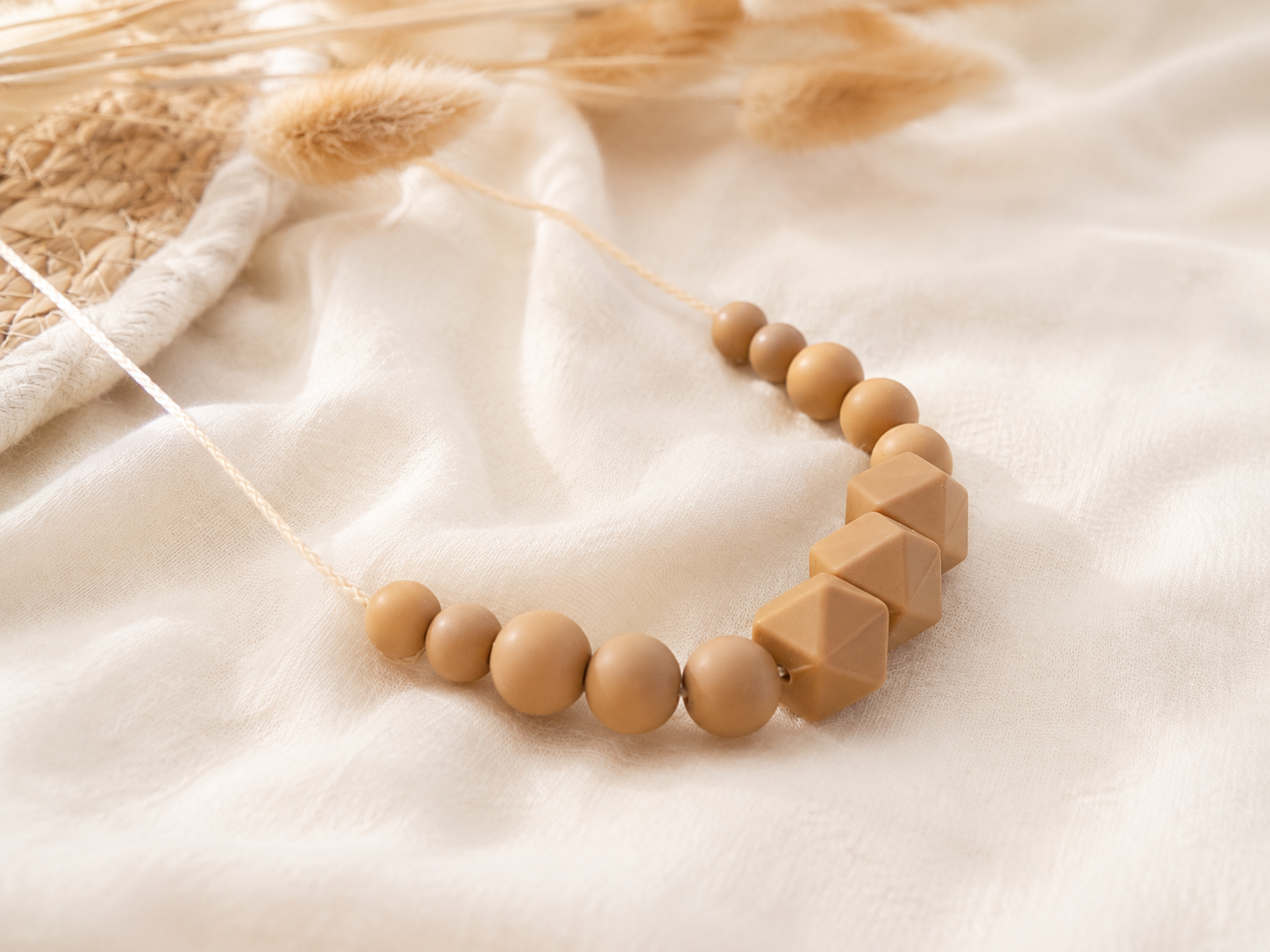 Collier femme silicone waterproof léger Galet pain dépice