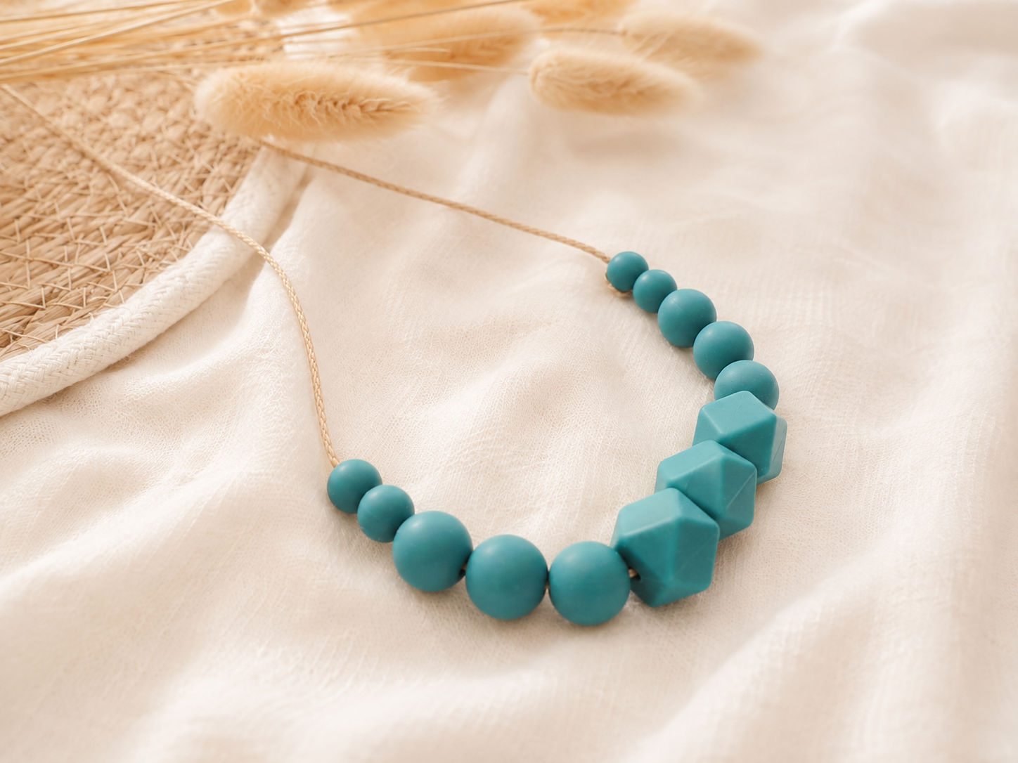 Collier femme silicone waterproof léger Galet vert