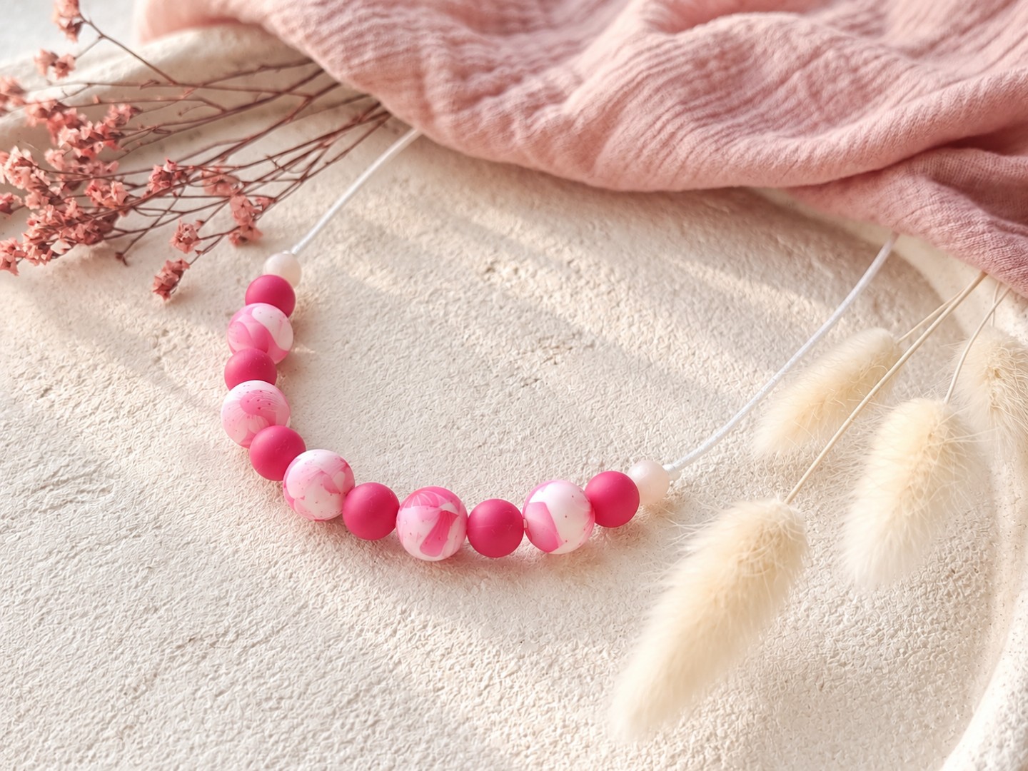 Collier femme léger fleuri - Allaitement et portage | Flora