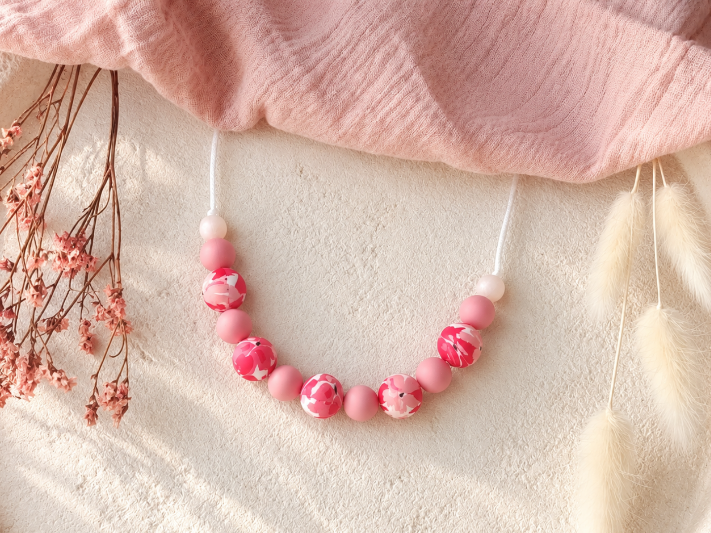 Collier femme fleuri chic - allaitement portage - Maia hibiscus