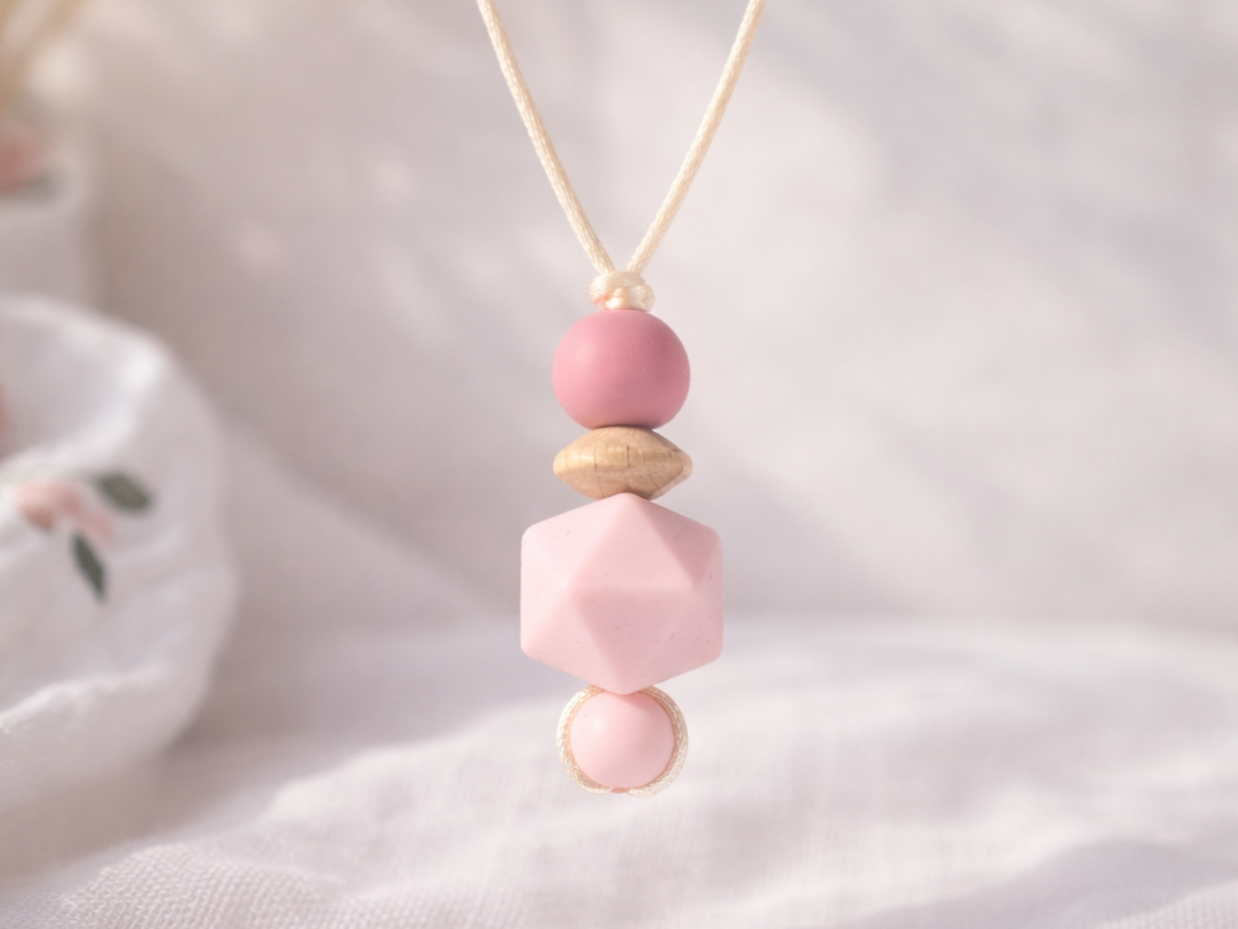collier femme silicone leonie