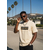gemini-2.5-flash-image_change_lé_décor_et_la_pose_je_veut_que_ce_soit_a_los_angeles-1