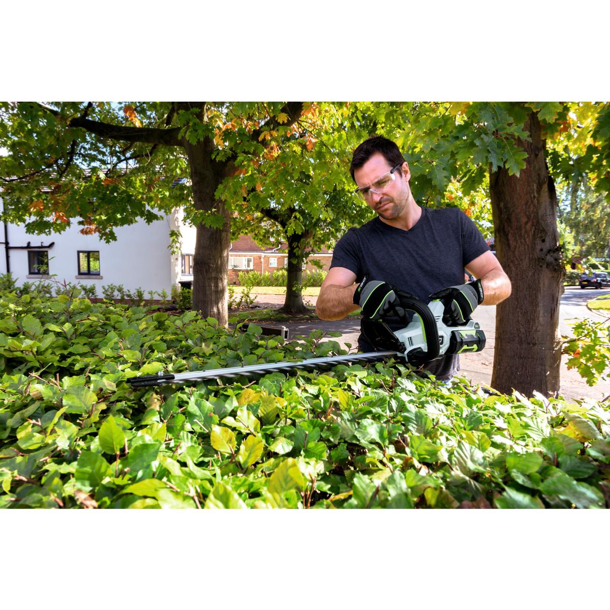 Ego-HedgeTrimmer-Position-D-12-zoom