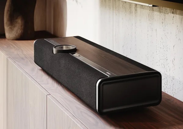 DALI VEGA CHÊNE FONCE - enceinte connectée - EISA AWARD 2026 / 2027