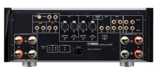 Yamaha-as-3200-audio-video-passion-2-zoom