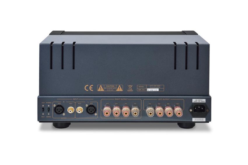 029b-PrimaLunaEvo300TubePoweramplifier-black-back-whitebackground-zoom