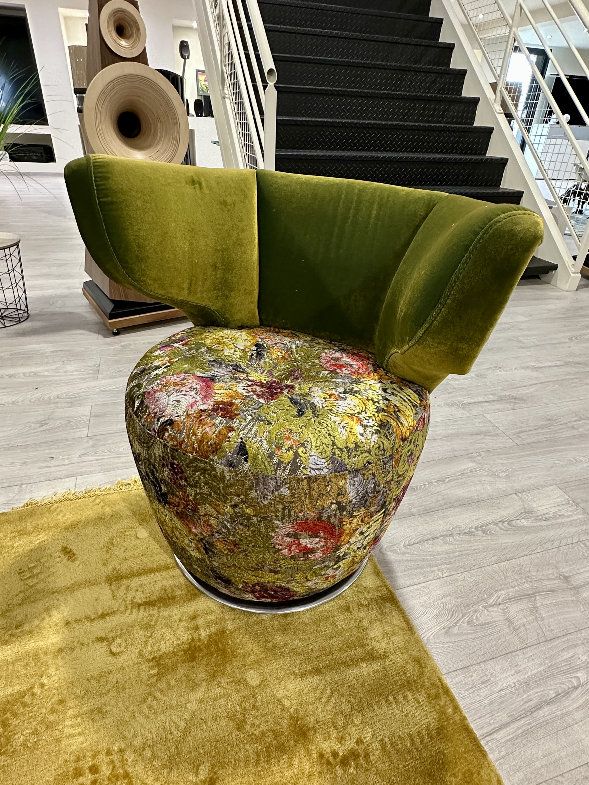 BRETZ FAUTEUIL CROISSANT A113 V1