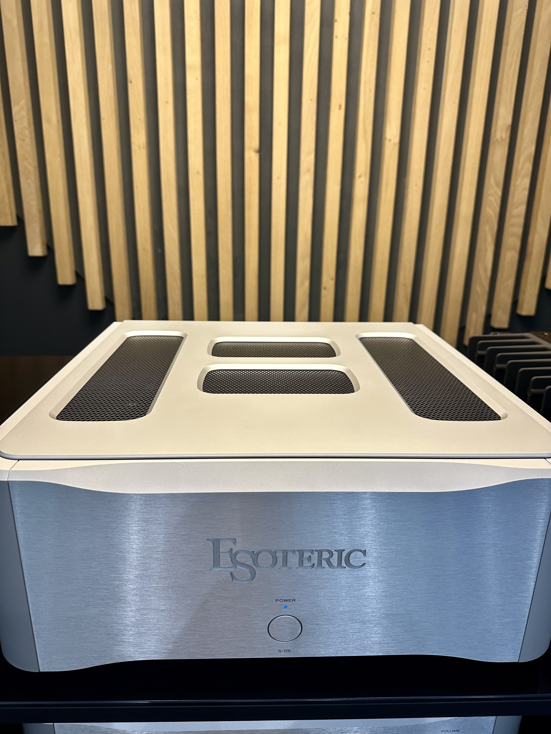 Esoteric S-O5 silver, en écoute dans notre showroom......