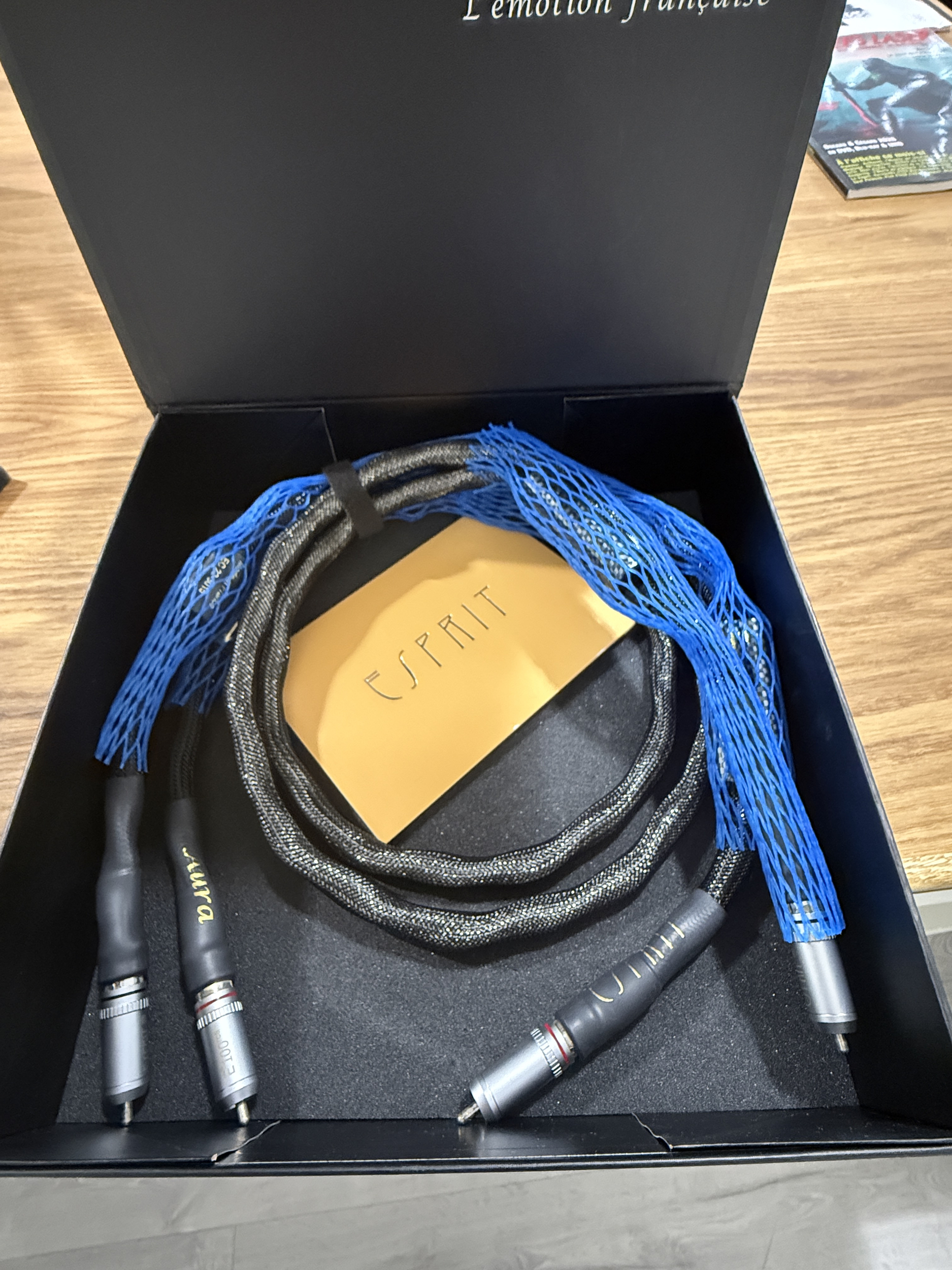 Esprit Aura G9 RCA 1,20m