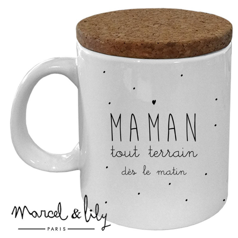 mug-avec-son-couvercle-en-liege-maman-tout-terrain-des-le-matin (1)