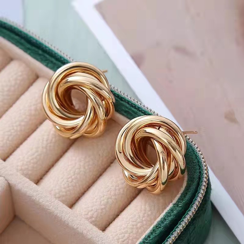 Boucles doreilles tourbillon acier inoxydable doré femme 974 réunion idée cadeaux