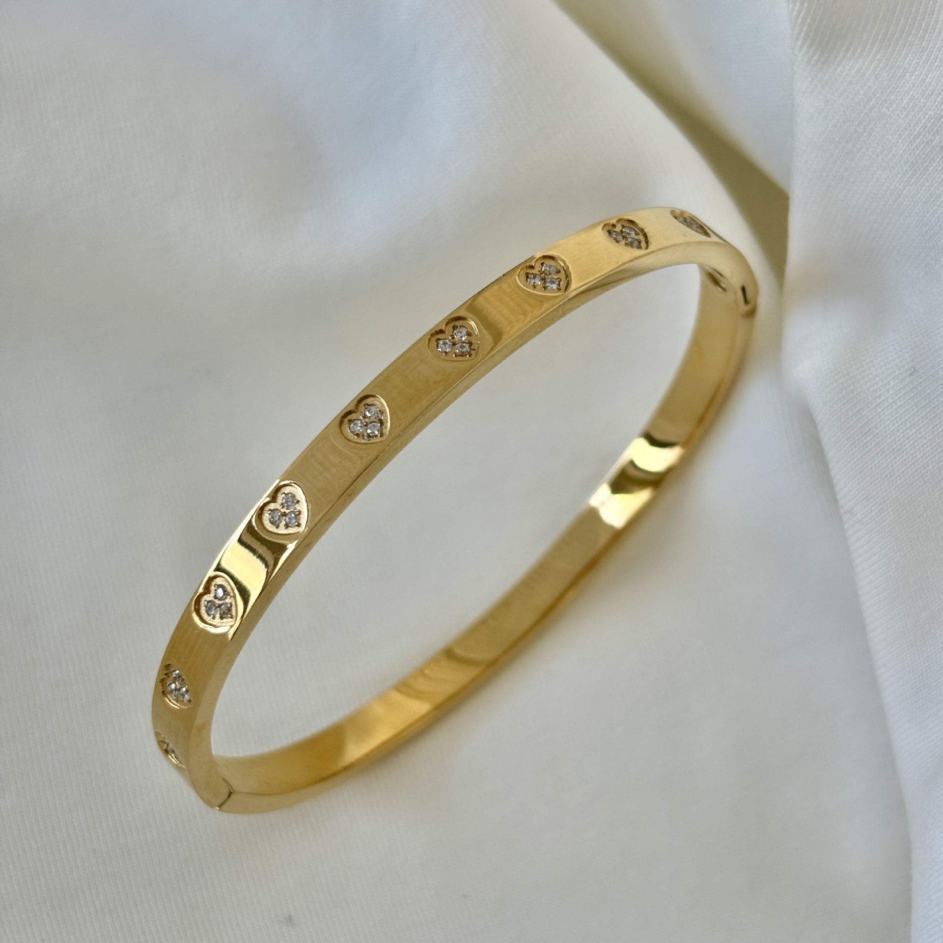 Bracelet ajustable jonc acier inoxydable doré femme 974 réunion idée cadeaux